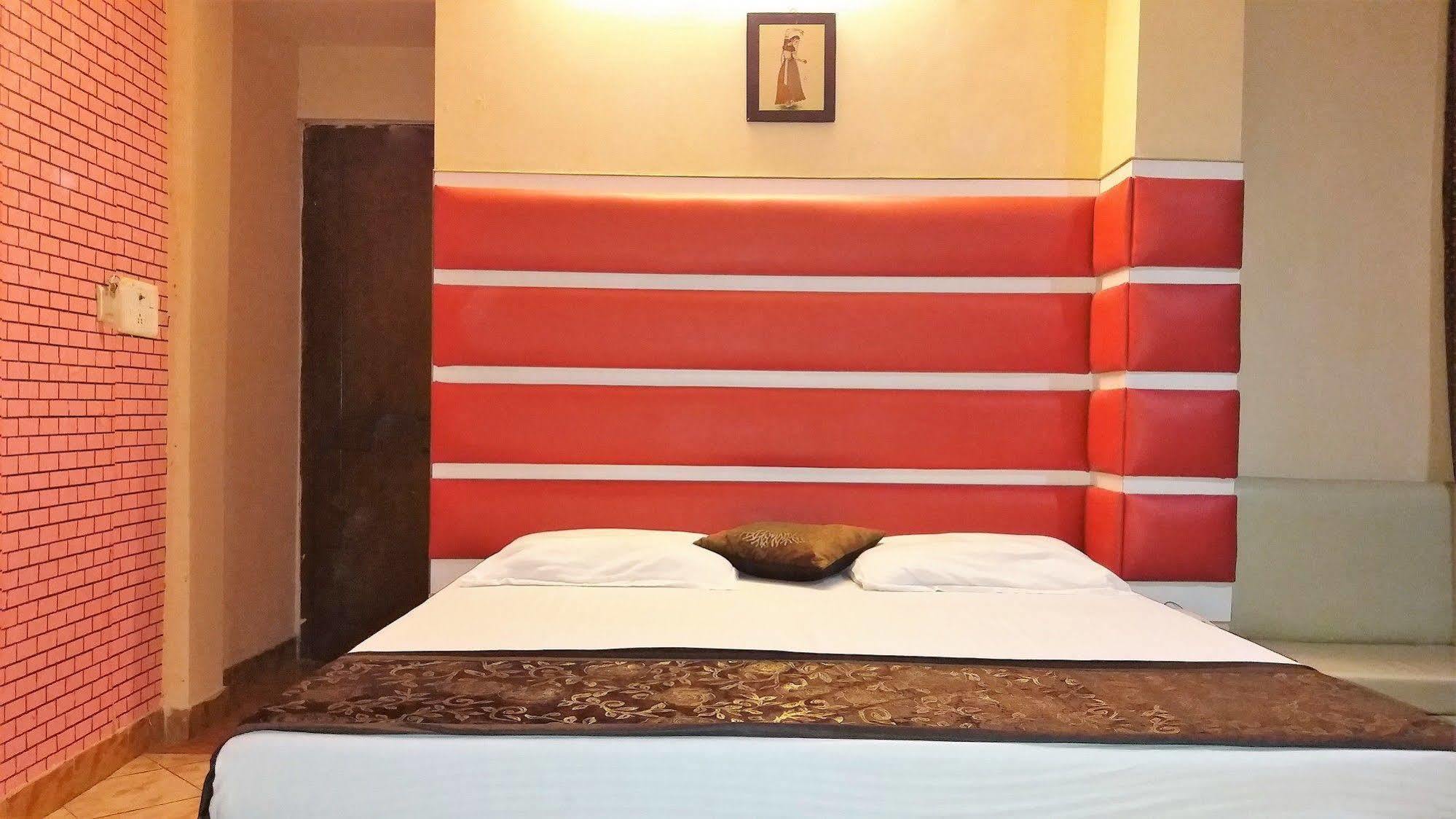ניו דלהי Hotel Kwality מראה חיצוני תמונה
