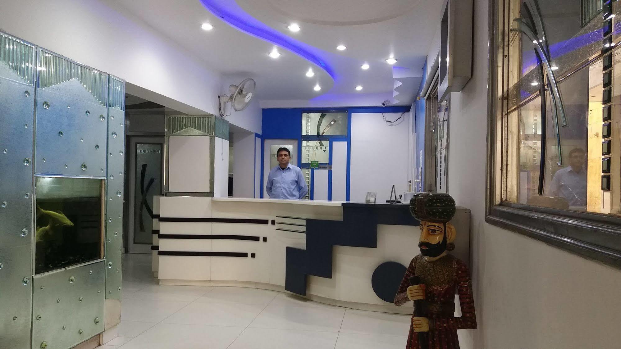 ניו דלהי Hotel Kwality מראה חיצוני תמונה
